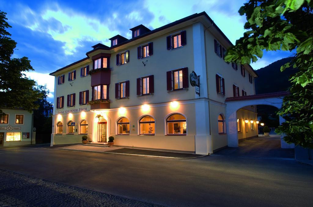 Gasthof Goldener Fisch Lienz Extérieur photo