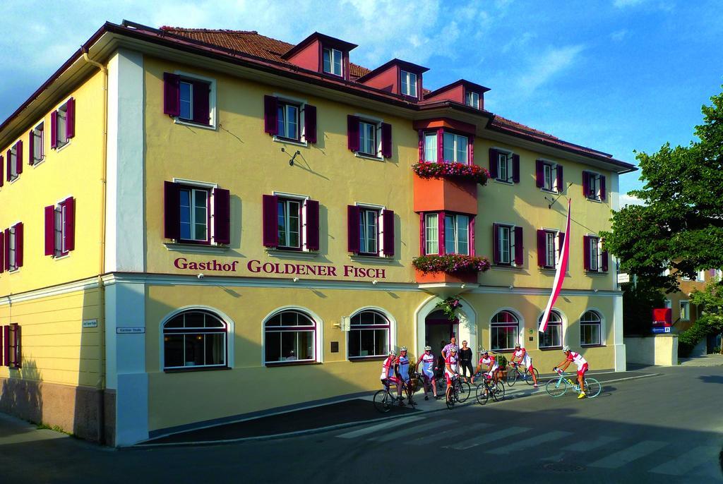 Gasthof Goldener Fisch Lienz Extérieur photo